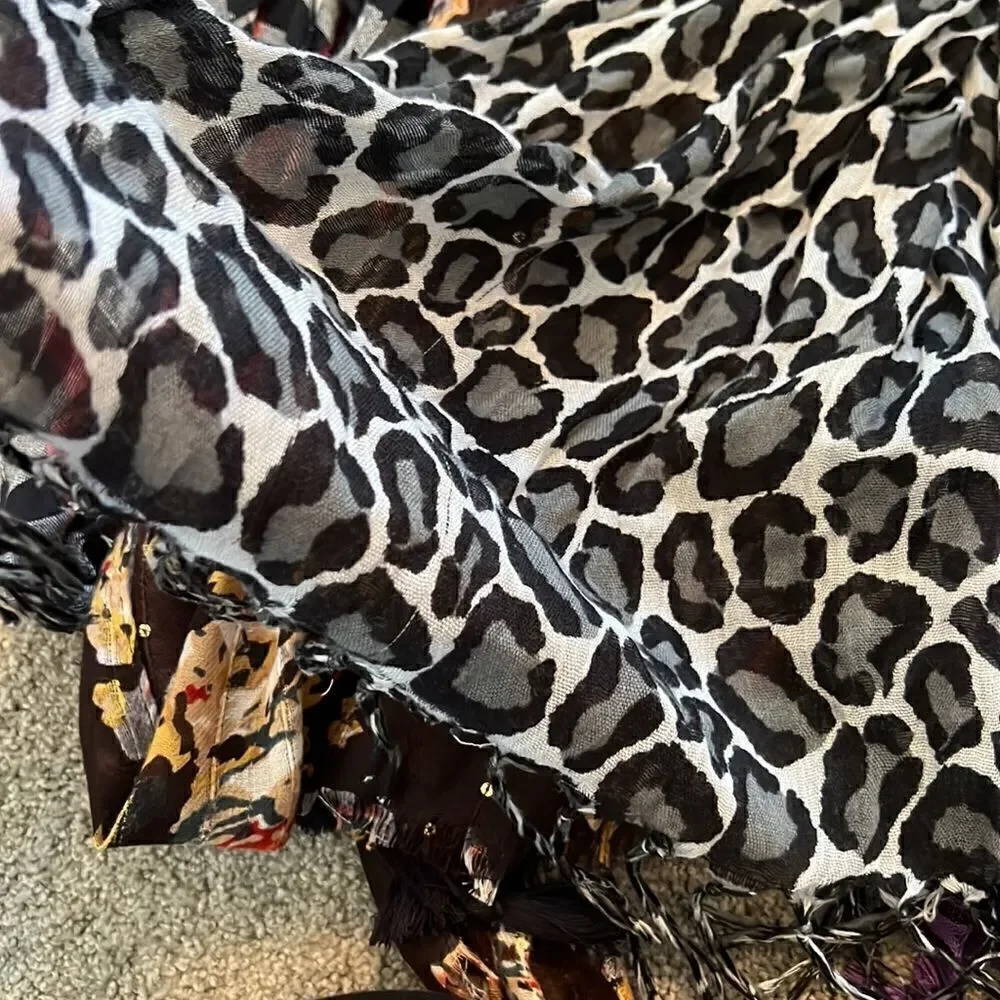 Bundle of scarves